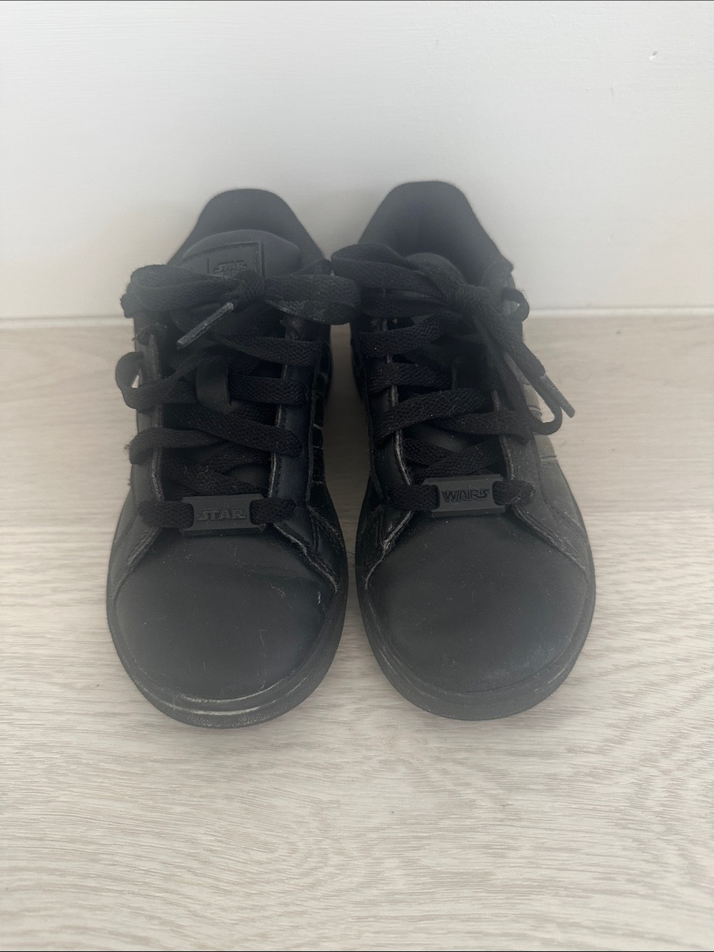 Adidas Star Wars Kids Black Low-Top Sneakers — All-Black Classic